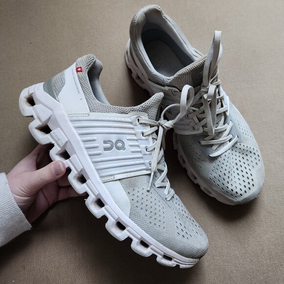 On Running Shoes - ON RUNNING CLOUD White Grey Running Cloudswift Sneakers
